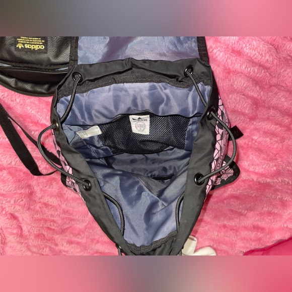 Two adidas bags one price - Picture 5 of 6